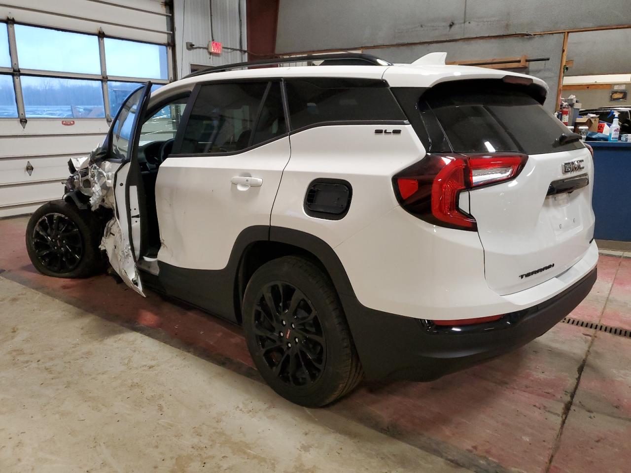 Изображение 2 2024 GMC TERRAIN SLE 2024 с VIN 3GKALTEG2RL177088