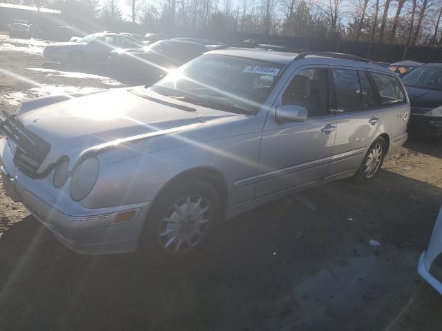 Obraz 1 z 2001 MERCEDES-BENZ E 320 4MATIC 2001 z VIN WDBJH82JX1X043768