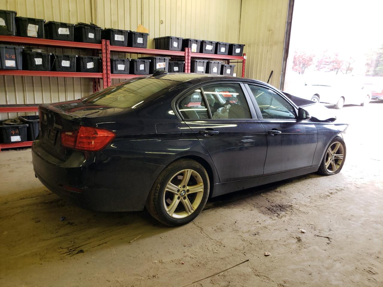 Image 3 of 2015 BMW 328 XI SULEV 2015 with VIN WBA3B5C58FF961668