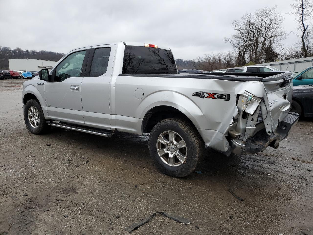 Image 2 of 2016 FORD F150 SUPER CAB 2016 with VIN 1FTEX1EP5GFD37588