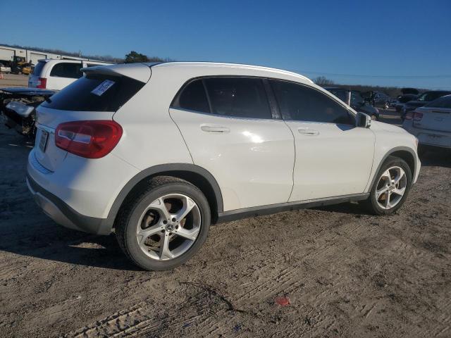 Image 3 of 2019 MERCEDES-BENZ GLA 250 2019 with VIN WDCTG4EB7KJ575293