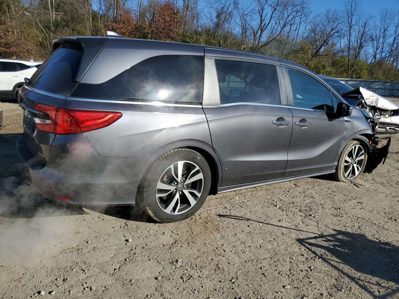 Изображение 3 2021 HONDA ODYSSEY TOURING 2021 с VIN 5FNRL6H81MB017490