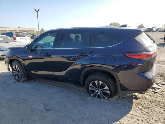 Image 2 of 2021 TOYOTA HIGHLANDER XLE 2021 with VIN 5TDHZRBH5MS121156