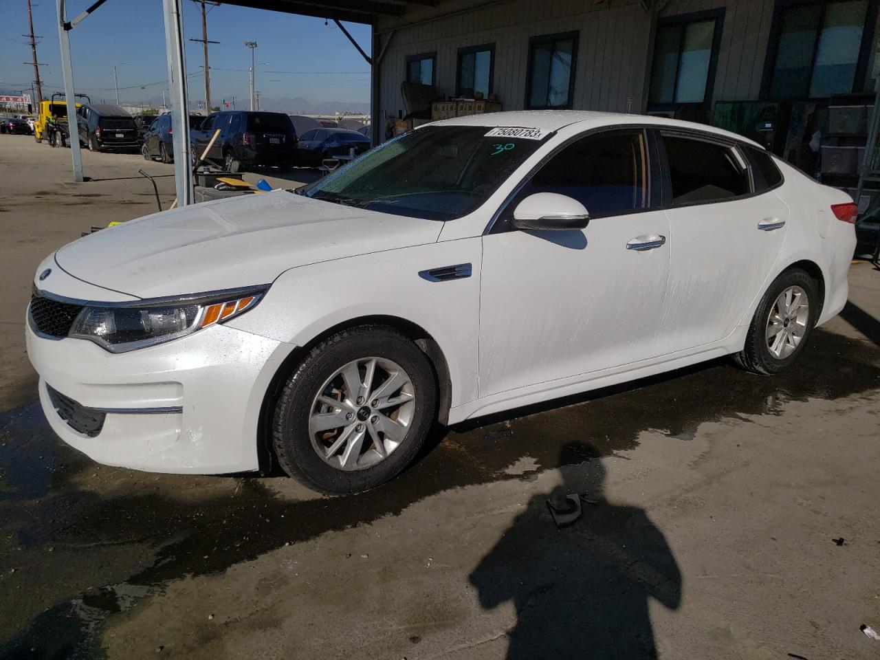 Obraz 1 z 2016 KIA OPTIMA LX 2016 z VIN 5XXGT4L36GG023939