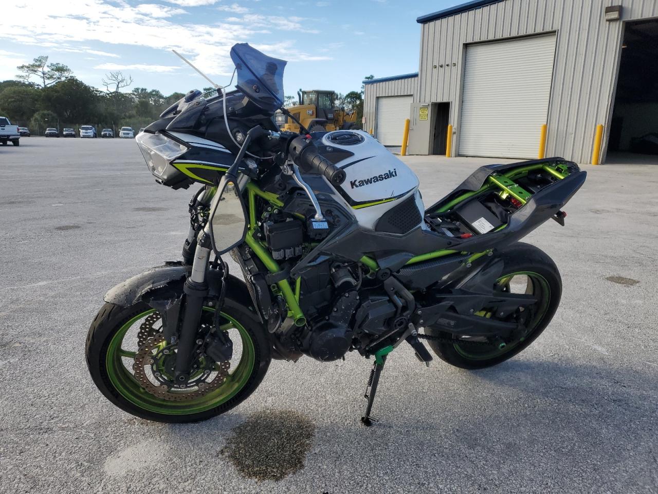 Image 2 of 2021 KAWASAKI ER650 K 2021 with VIN ML5EREK13MDA28255