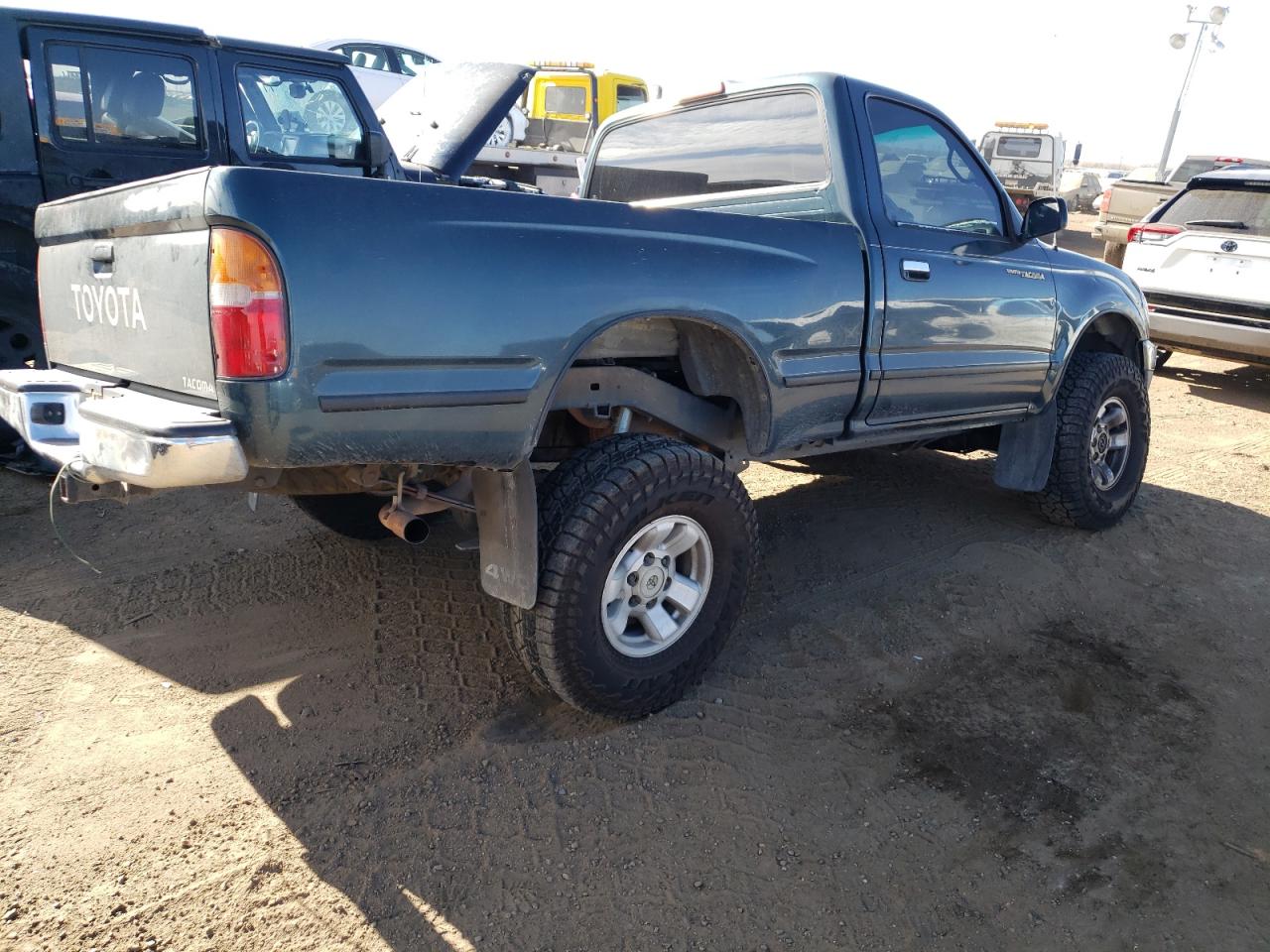 Image 3 of 1995 TOYOTA TACOMA  1995 with VIN 4TAUN61C5SZ079979