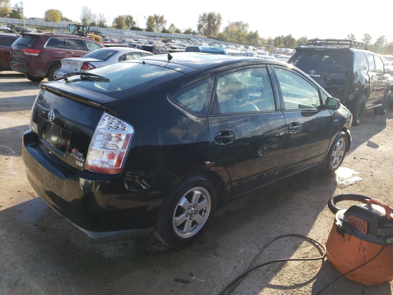 Image 3 of 2009 TOYOTA PRIUS  2009 with VIN JTDKB20U797849645
