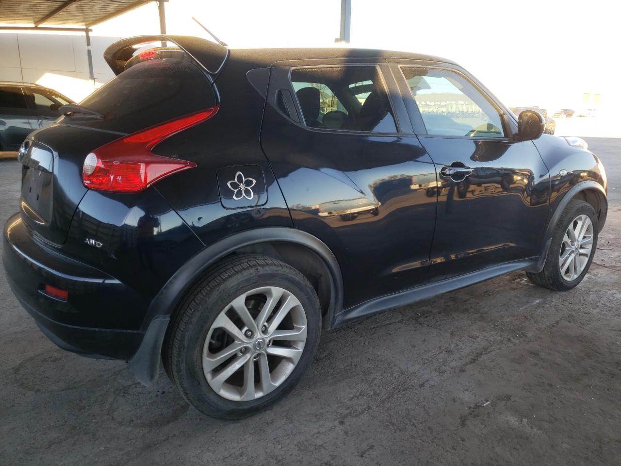 Image 3 of 2011 NISSAN JUKE S 2011 with VIN JN8AF5MV3BT020416