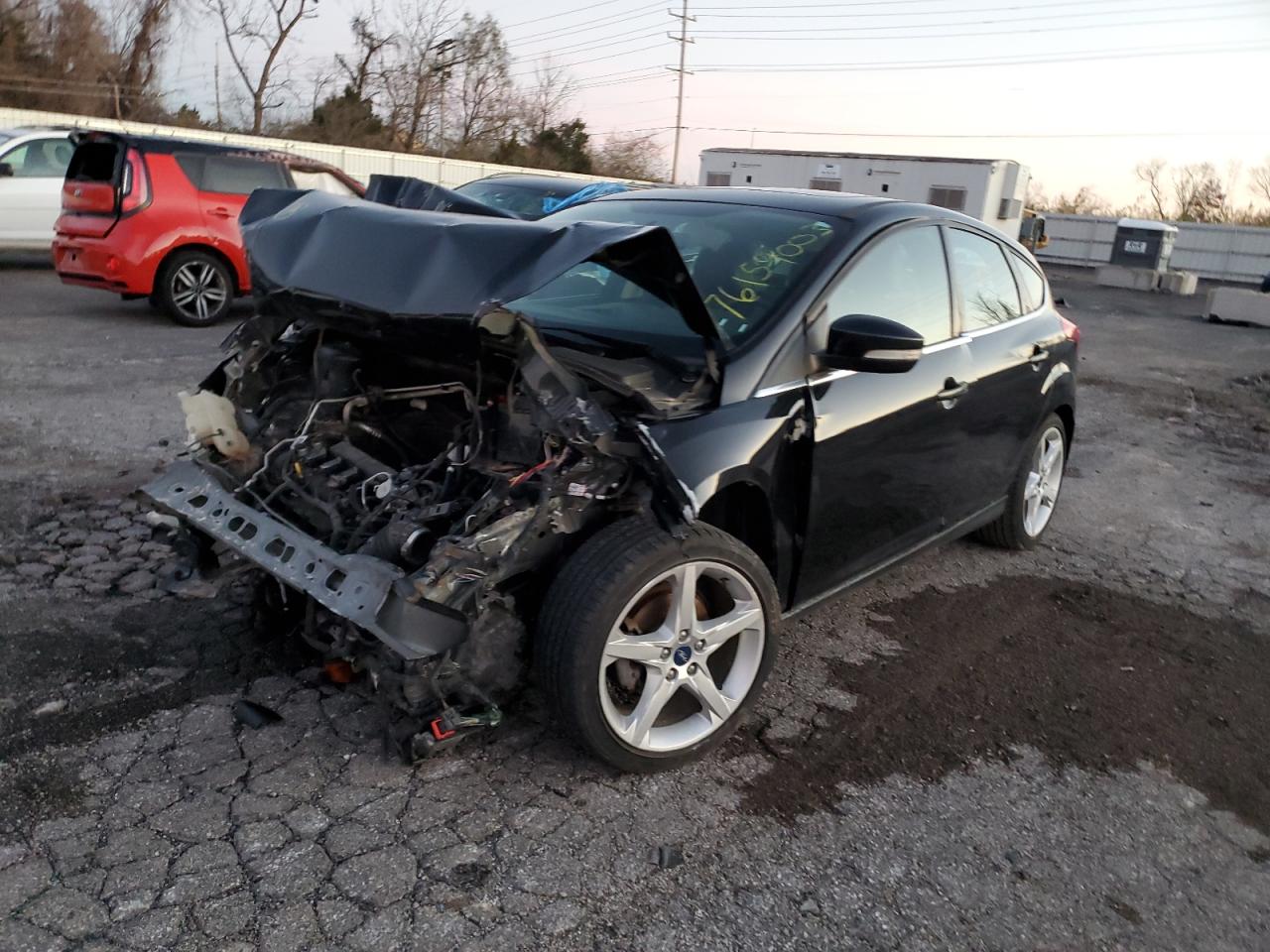 Image 1 of 2014 FORD FOCUS TITANIUM 2014 with VIN 1FADP3N23EL368239