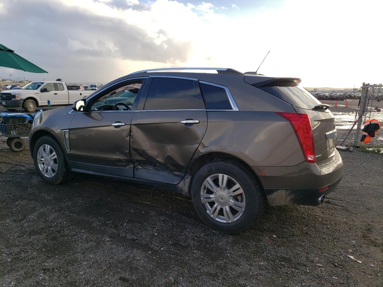 Image 2 of 2016 CADILLAC SRX LUXURY COLLECTION 2016 with VIN 3GYFNBE3XGS576833