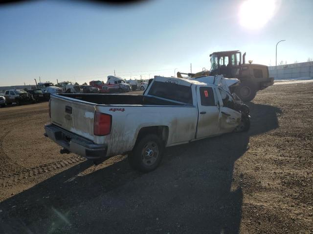 Image 3 of 2018 CHEVROLET SILVERADO K2500 HEAVY DUTY 2018 with VIN 1GC1KUEG1JF209578