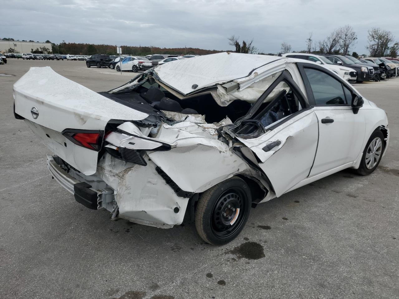 Image 3 of 2020 NISSAN VERSA S 2020 with VIN 3N1CN8DV6LL907977