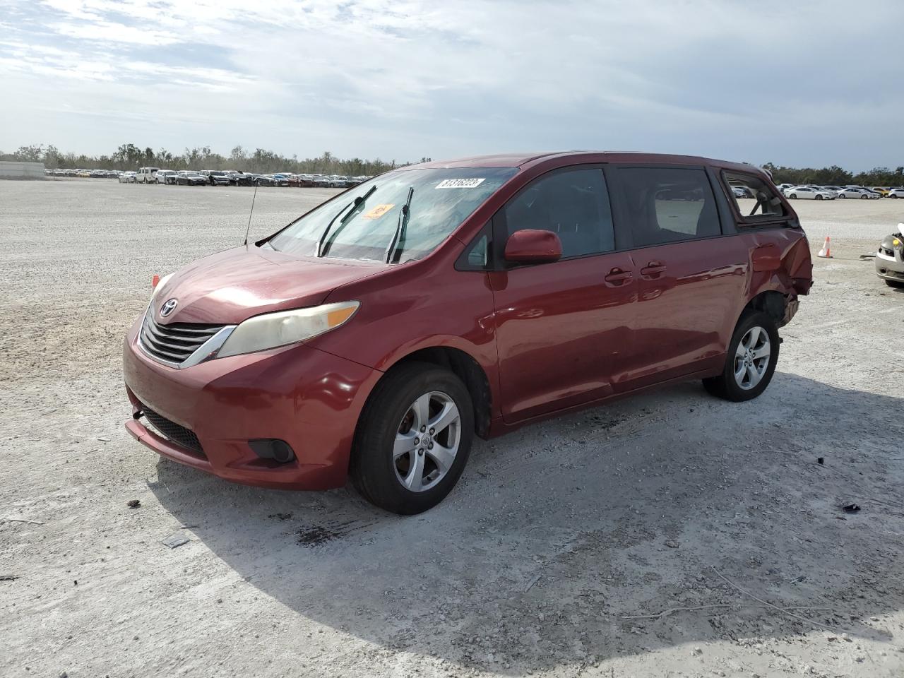 Изображение 1 2012 TOYOTA SIENNA BASE 2012 с VIN 5TDKA3DC9CS015335