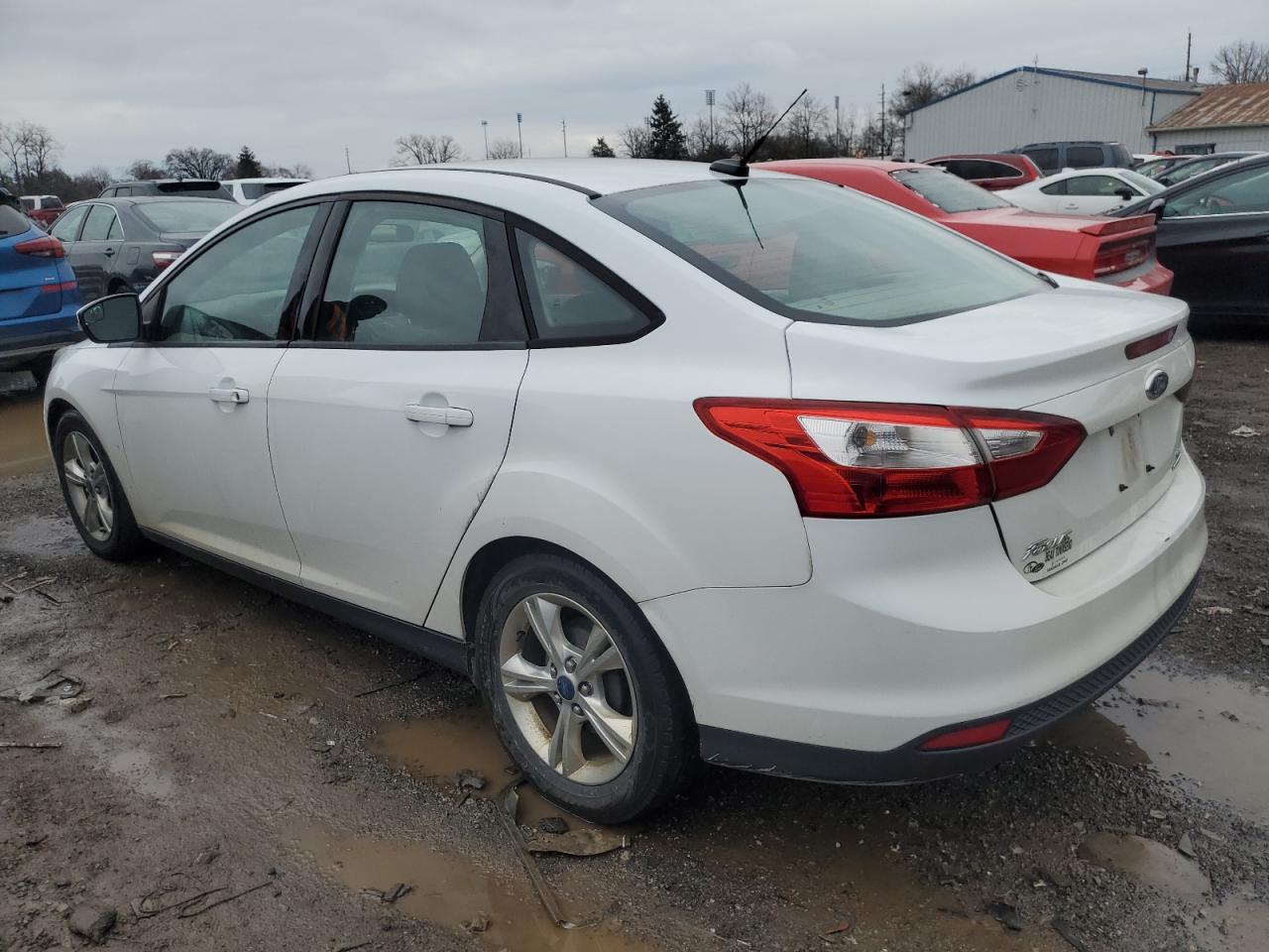 Image 2 of 2014 FORD FOCUS SE 2014 with VIN 1FADP3F25EL129080