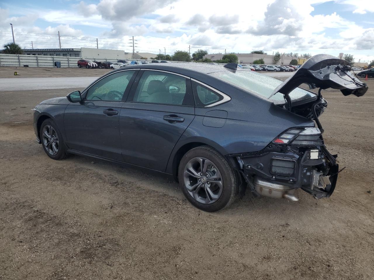Image 2 of 2023 HONDA ACCORD EX 2023 with VIN 1HGCY1F3XPA039410