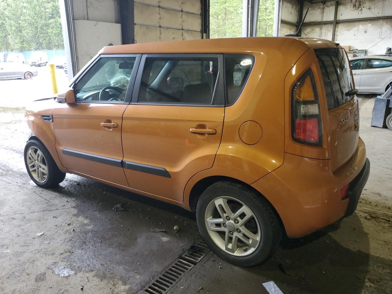 Изображение 2 2011 KIA SOUL + 2011 с VIN KNDJT2A25B7228254