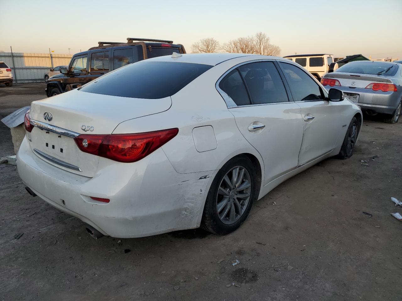 Изображение 3 2014 INFINITI Q50 HYBRID PREMIUM 2014 с VIN JN1AV7AR2EM703372