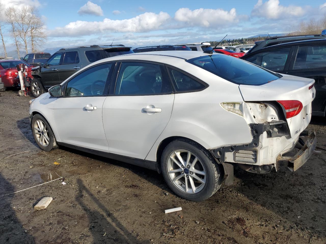Obraz 2 z 2015 FORD FOCUS SE 2015 z VIN 1FADP3F24FL243041