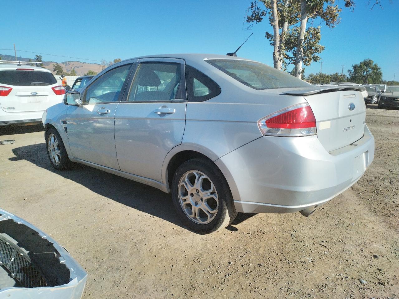 Изображение 2 2008 FORD FOCUS SE 2008 с VIN 1FAHP35N88W132359