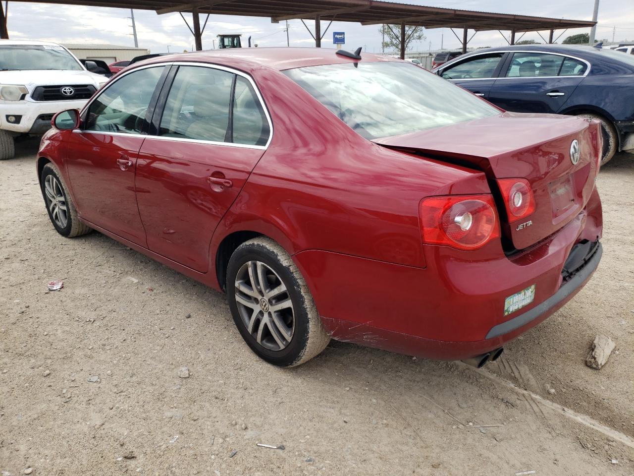 Obraz 2 z 2006 VOLKSWAGEN JETTA 2.5 OPTION PACKAGE 1 2006 z VIN 3VWSF81K16M768157