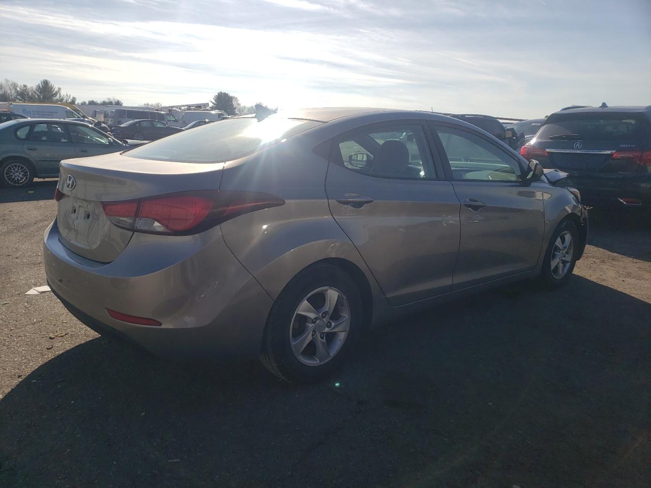 Image 3 of 2014 HYUNDAI ELANTRA SE 2014 with VIN 5NPDH4AE5EH522998