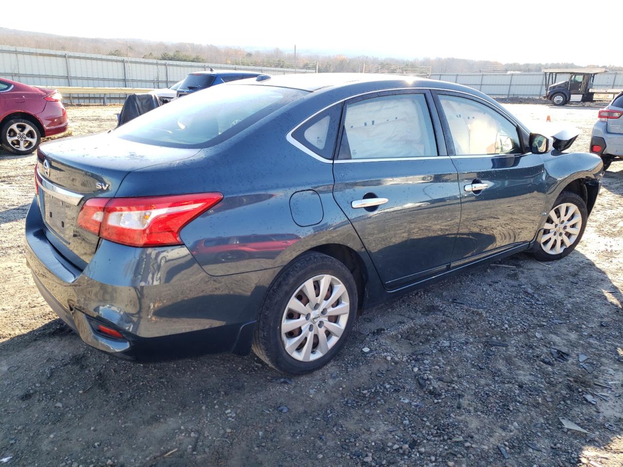 Obraz 3 z 2016 NISSAN SENTRA S 2016 z VIN 3N1AB7AP1GY276452