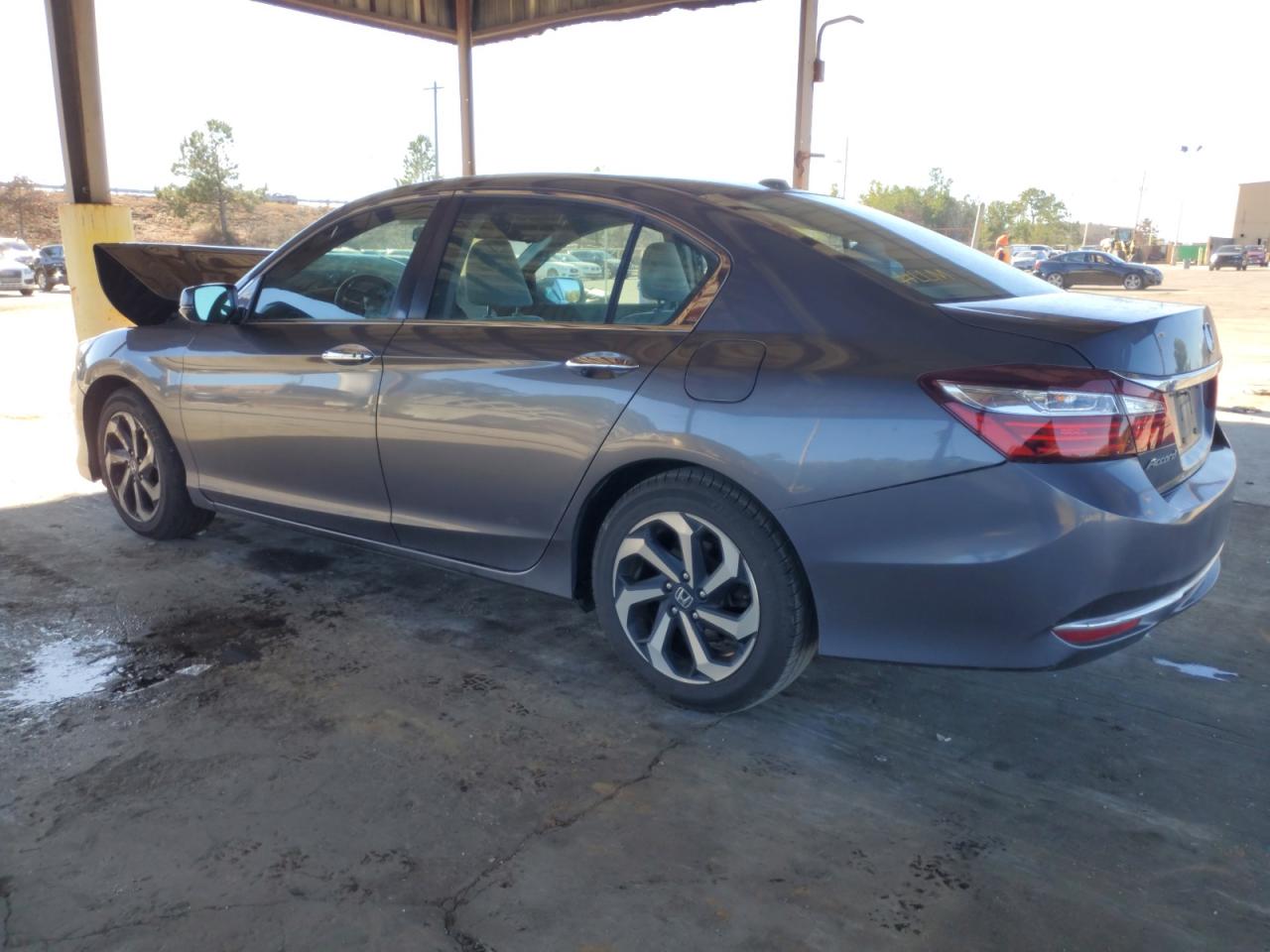Obraz 2 z 2017 HONDA ACCORD EX 2017 z VIN 1HGCR2F7XHA095239