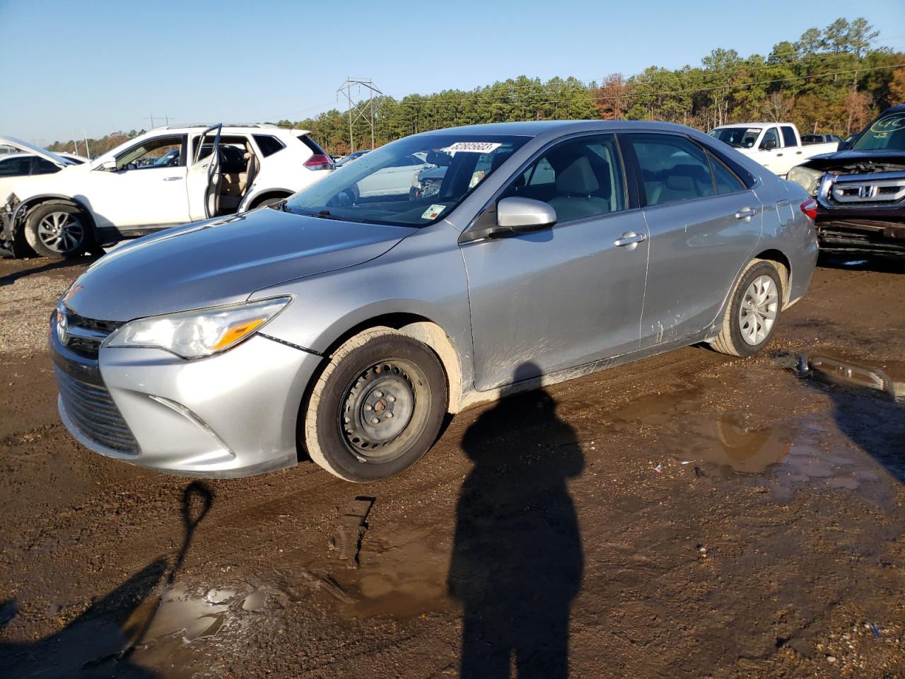 Image 1 of 2017 TOYOTA CAMRY LE 2017 with VIN 4T1BF1FK5HU348978
