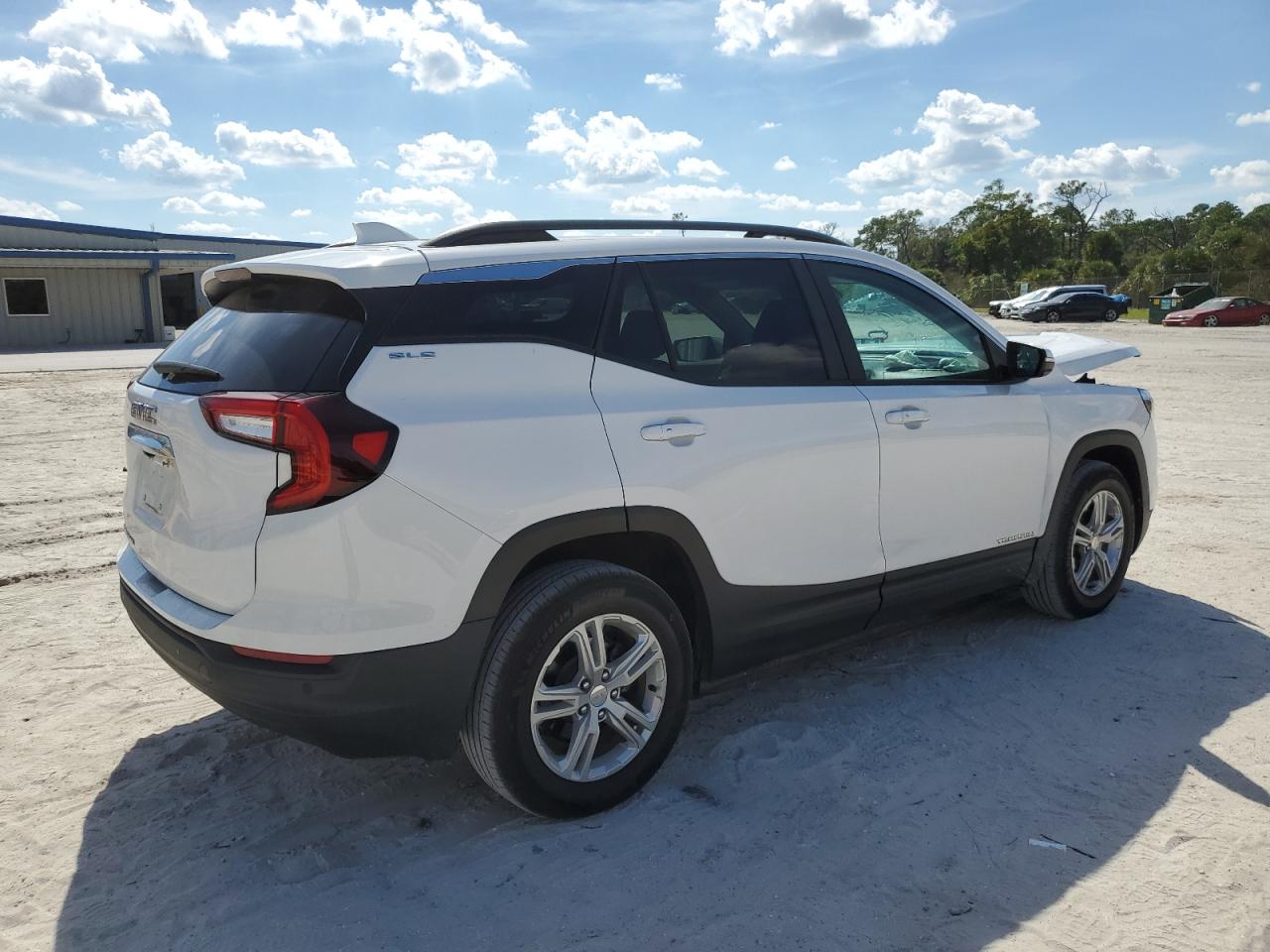 Obraz 3 z 2022 GMC TERRAIN SLE 2022 z VIN 3GKALMEV1NL115616