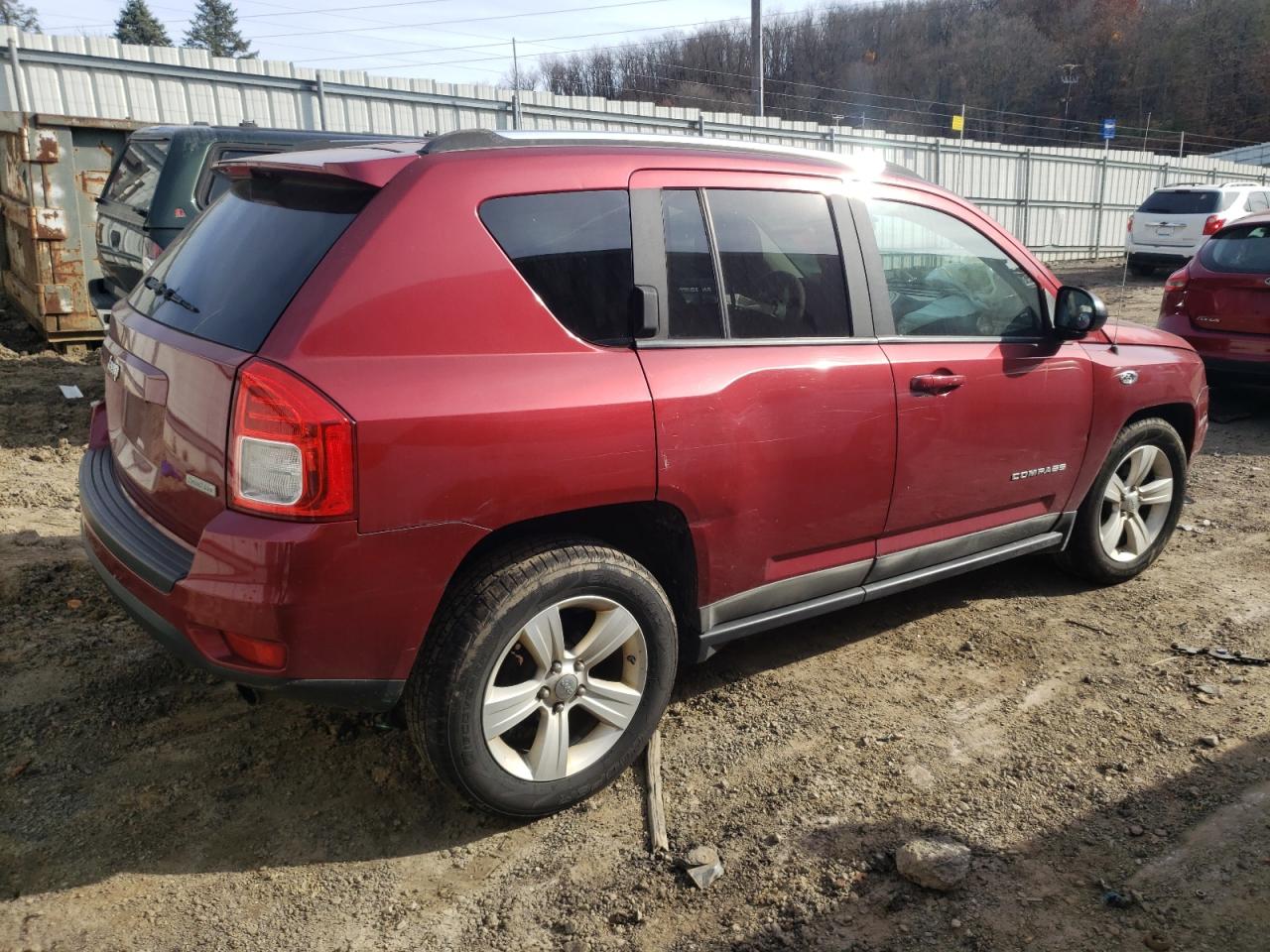 Изображение 3 2011 JEEP COMPASS SPORT 2011 с VIN 1J4NF1FB1BD136551