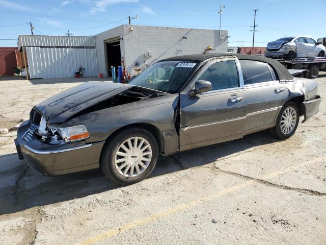 Image 1 of 2003 LINCOLN TOWN CAR EXECUTIVE 2003 with VIN 1LNHM81W13Y647968