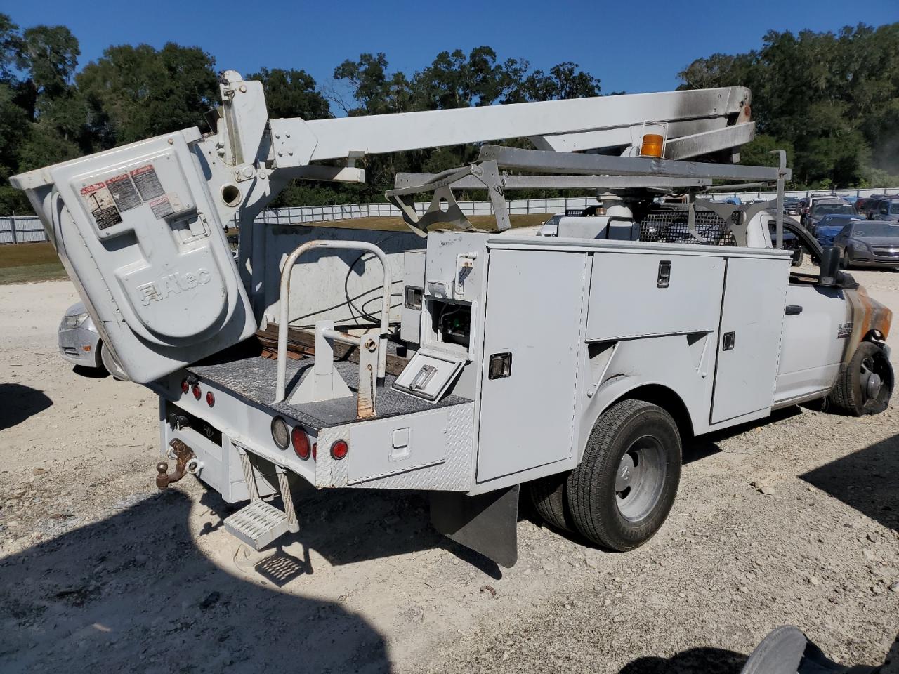 Image 3 of 2018 RAM 3500  2018 with VIN 3C7WRSAJ3JG362505