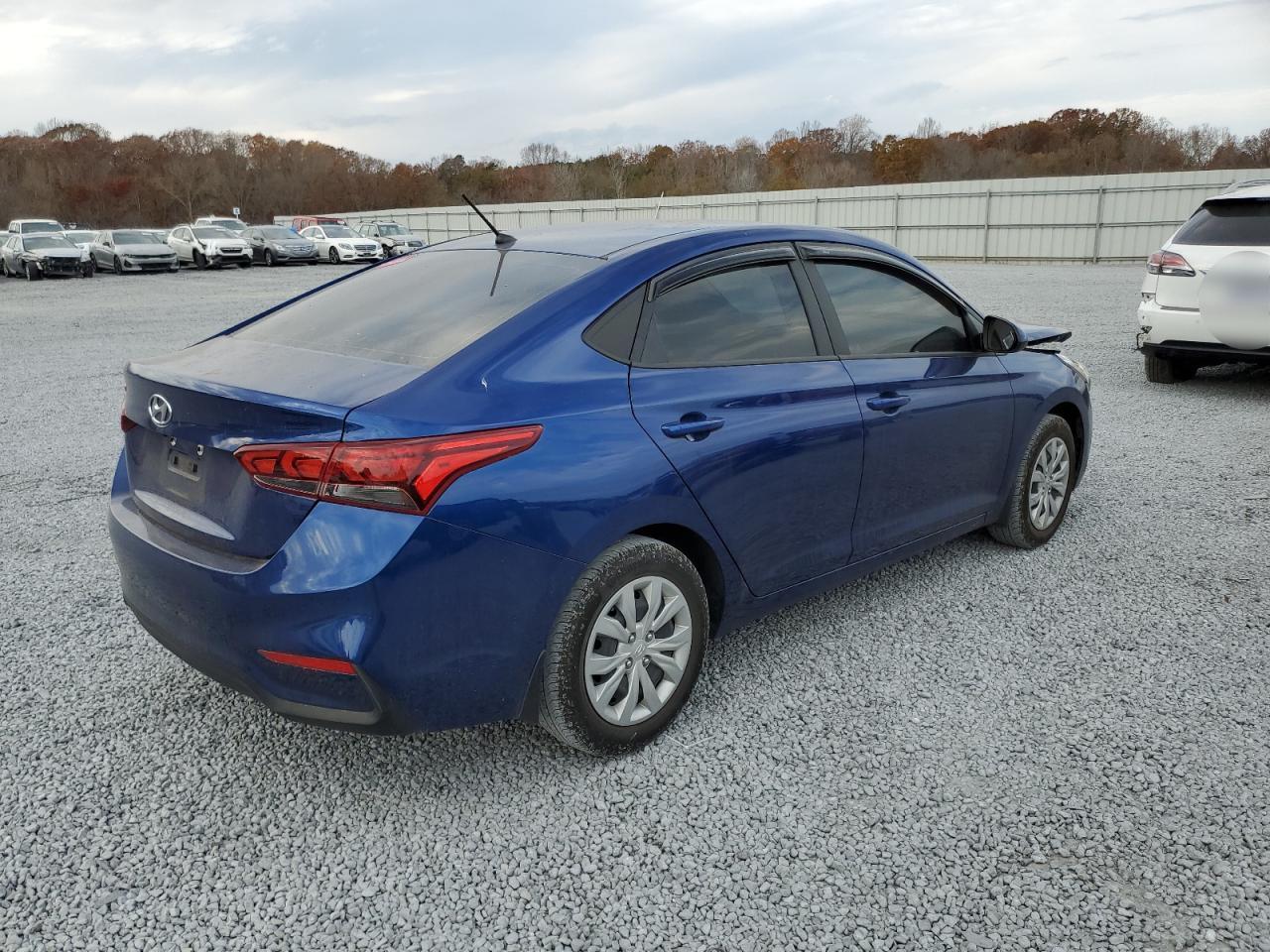 Obraz 3 z 2022 HYUNDAI ACCENT SE 2022 z VIN 3KPC24A65NE170192