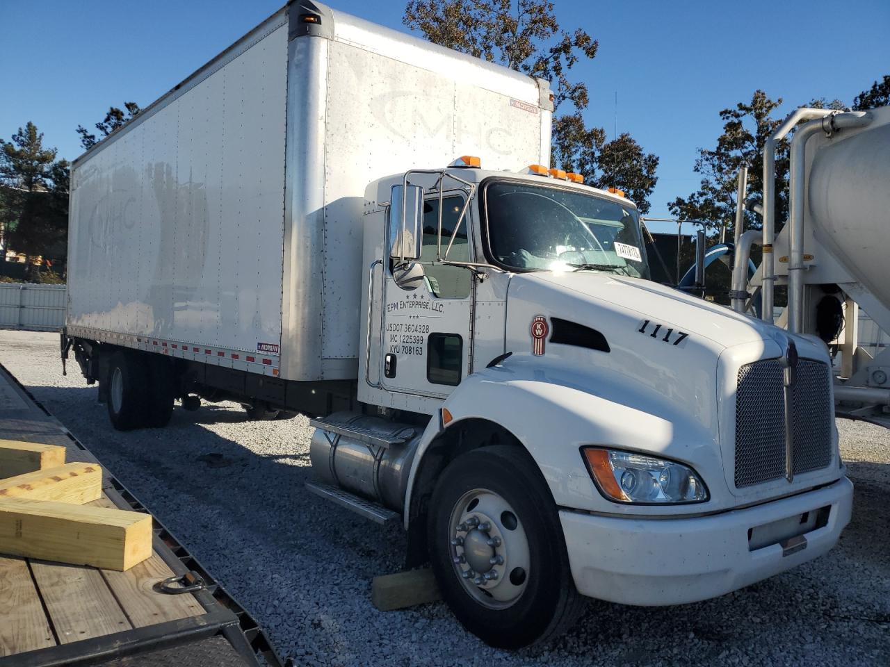 Изображение 1 2019 KENWORTH CONSTRUCTION T270 2019 с VIN 2NKHHM6X8KM247925