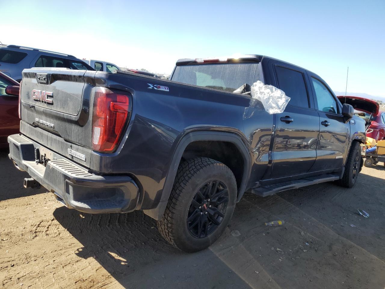 Изображение 3 2022 GMC SIERRA K1500 ELEVATION 2022 с VIN 3GTUUCET2NG552984