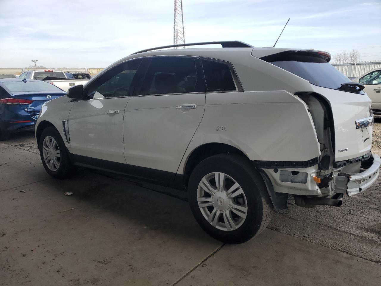 Image 2 of 2016 CADILLAC SRX  2016 with VIN 3GYFNAE31GS584359