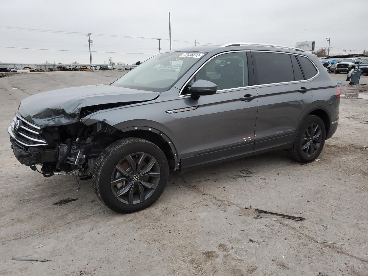 Image 1 of 2022 VOLKSWAGEN TIGUAN SE 2022 with VIN 3VV2B7AX2NM161561