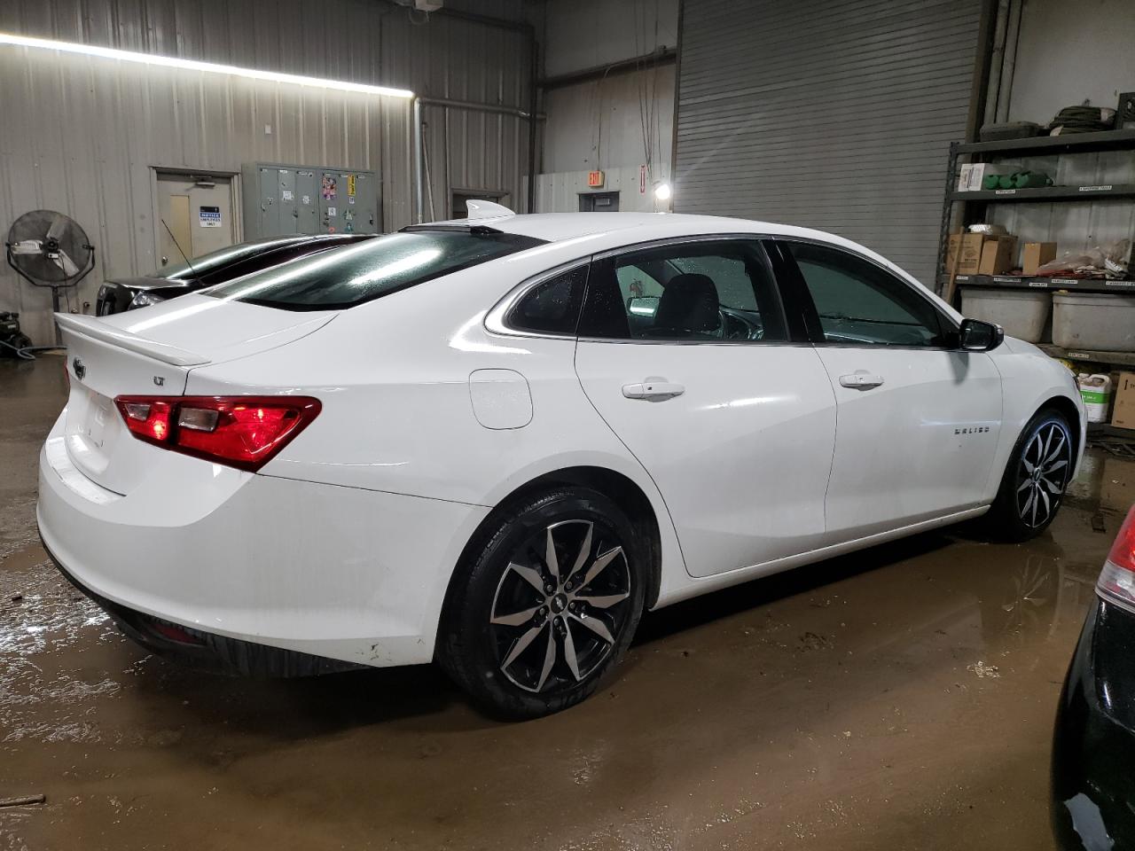 Obraz 3 z 2018 CHEVROLET MALIBU LT 2018 z VIN 1G1ZD5STXJF273843