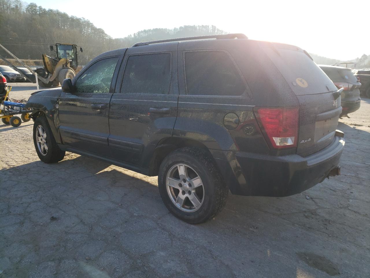 Obraz 2 z 2005 JEEP GRAND CHEROKEE LAREDO 2005 z VIN 1J4HR48NX5C564013