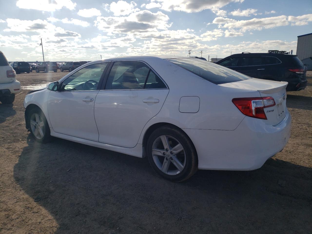 Obraz 2 z 2013 TOYOTA CAMRY L 2013 z VIN 4T1BF1FK7DU692743