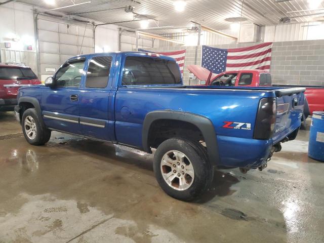 Obraz 2 z 2004 CHEVROLET SILVERADO K1500 2004 z VIN 2GCEK19T641251425