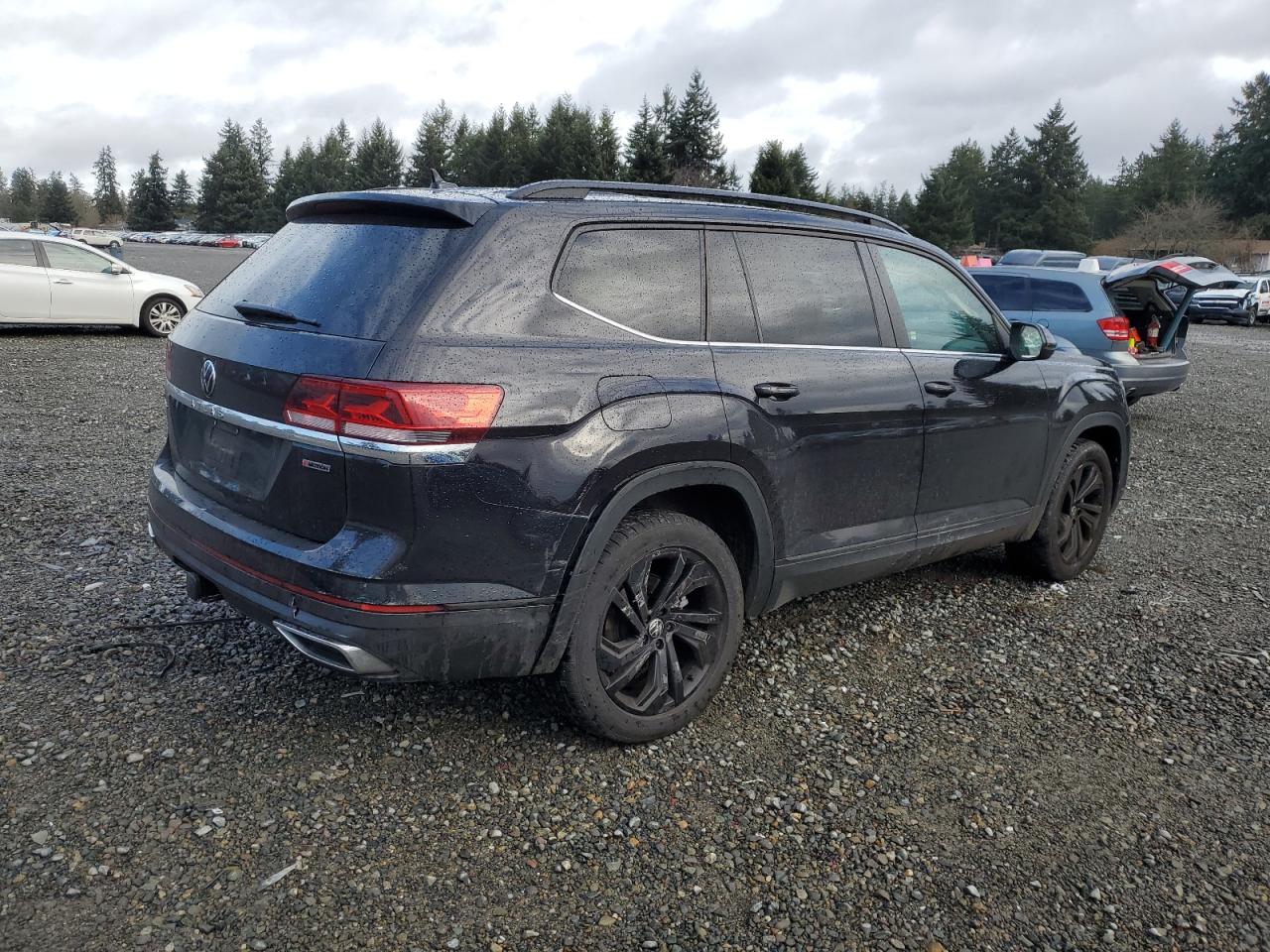 Obraz 3 z 2022 VOLKSWAGEN ATLAS SE 2022 z VIN 1V2KR2CA8NC558763