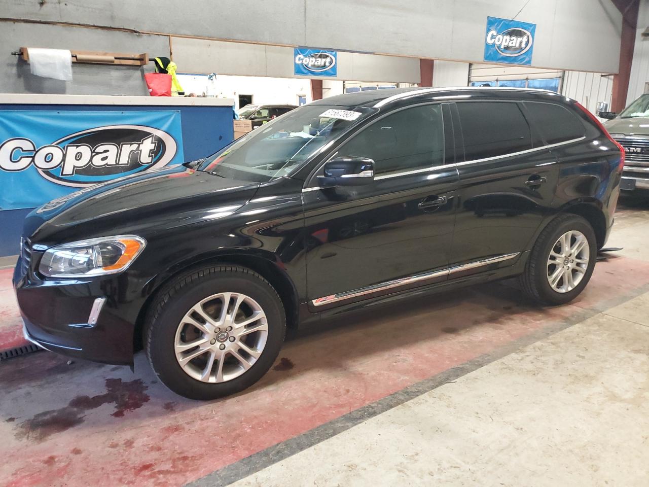 Изображение 2015 VOLVO XC60 T5 PREMIER 2015