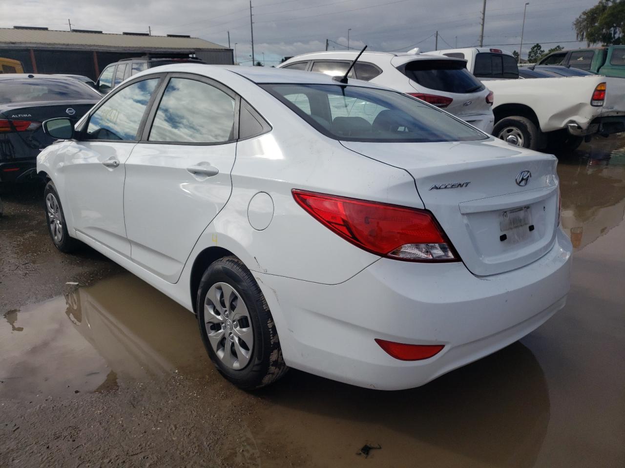 Obraz 3 z 2017 HYUNDAI ACCENT SE 2017 z VIN KMHCT4AE7HU339652