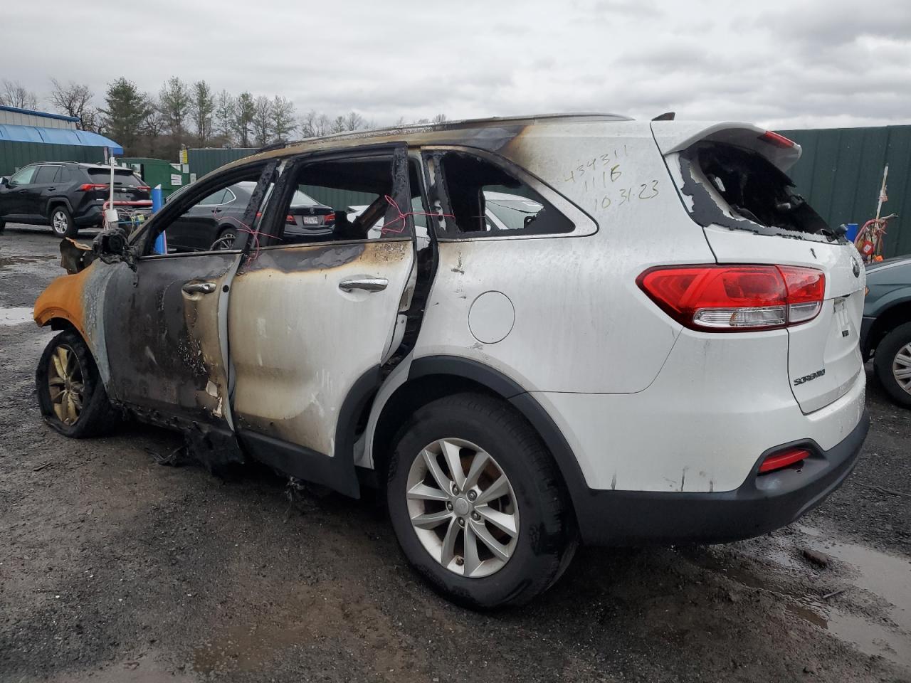 Obraz 2 z 2016 KIA SORENTO LX 2016 z VIN 5XYPG4A38GG145284