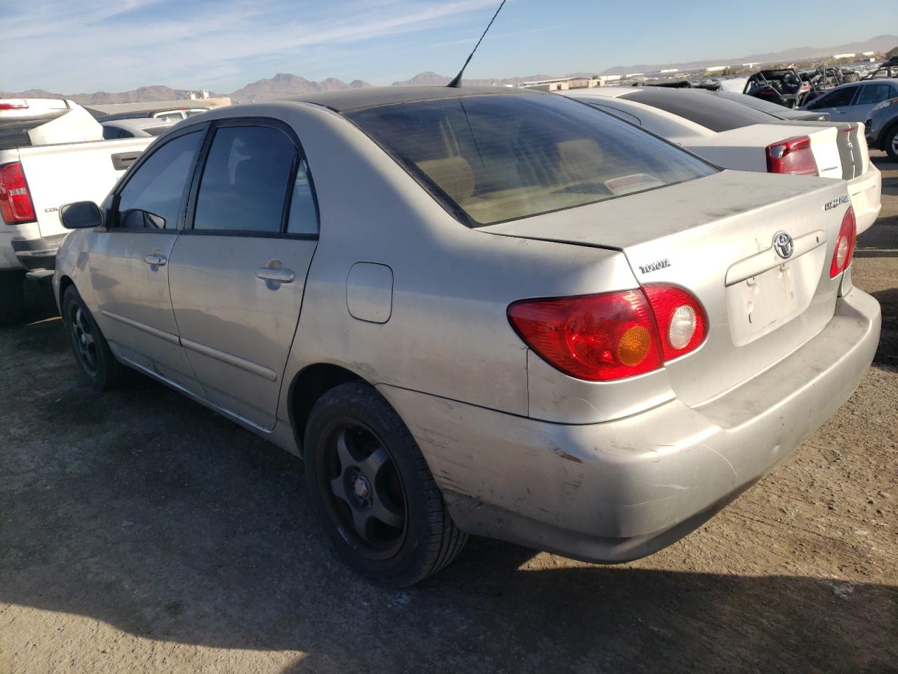Изображение 2 2003 TOYOTA COROLLA CE 2003 с VIN JTDBR32E730020677