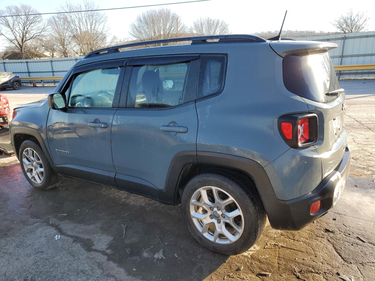 Image 2 of 2018 JEEP RENEGADE LATITUDE 2018 with VIN ZACCJABB5JPG81167
