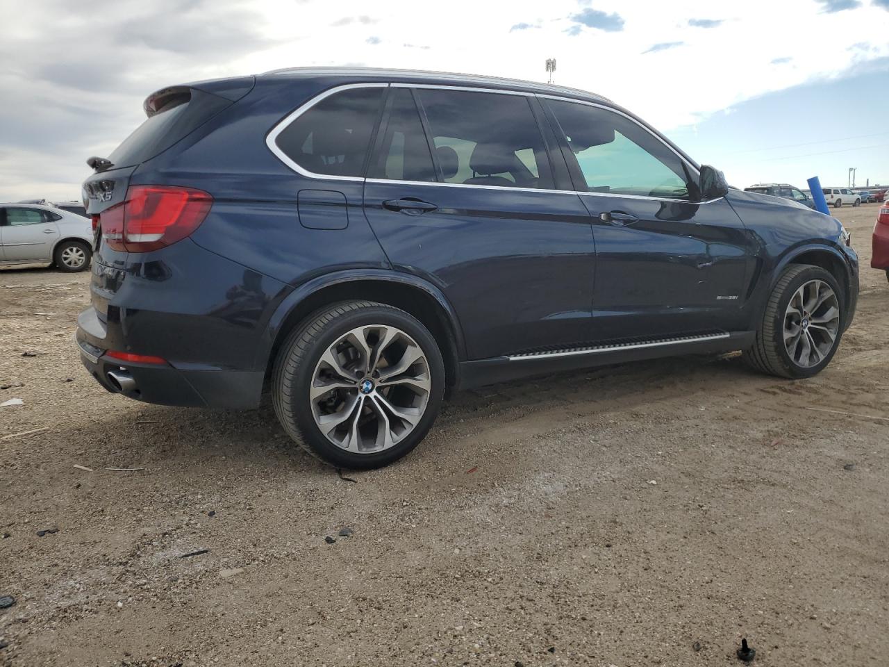 Изображение 3 2014 BMW X5 SDRIVE35I 2014 с VIN 5UXKR2C57E0H31356