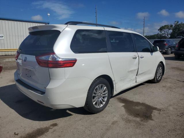 Obraz 3 z 2015 TOYOTA SIENNA XLE 2015 z VIN 5TDYK3DC8FS690315