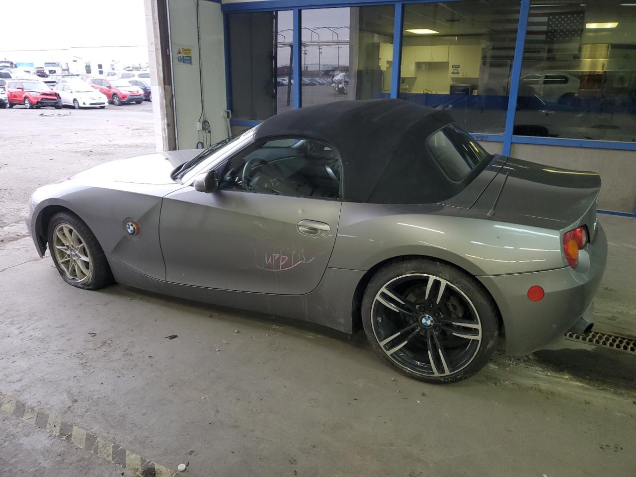 Изображение 2 2004 BMW Z4 2.5 2004 с VIN 4USBT33554LR68859